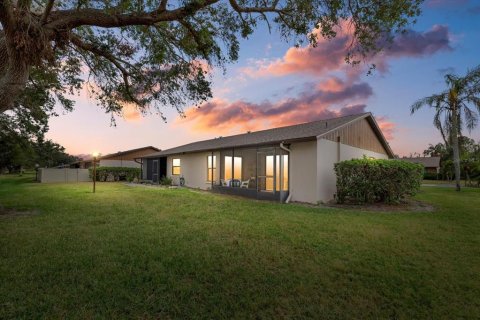 House in Nokomis, Florida 2 bedrooms, 100.15 sq.m. № 1717689 - photo 26