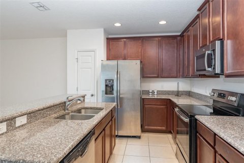 Touwnhouse à vendre à Davenport, Floride: 4 chambres, 179.3 m2 № 1838327 - photo 6