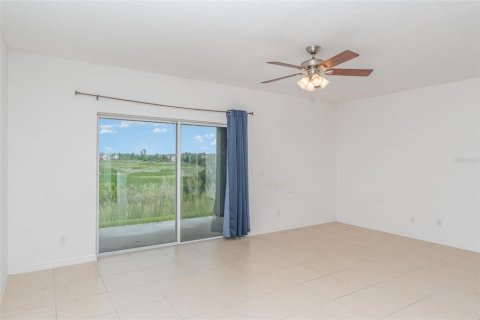 Touwnhouse à vendre à Davenport, Floride: 4 chambres, 179.3 m2 № 1838327 - photo 3