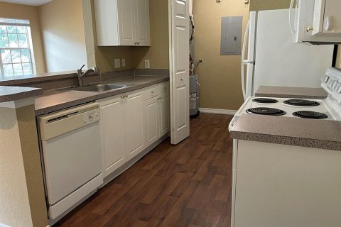 Copropriété à louer à Altamonte Springs, Floride: 3 chambres, 117.61 m2 № 2415244 - photo 6