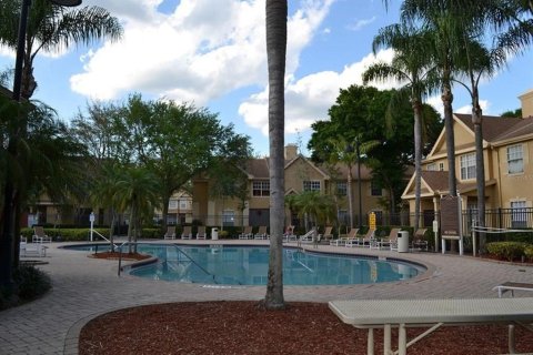 Copropriété à louer à Altamonte Springs, Floride: 3 chambres, 117.61 m2 № 2415244 - photo 2