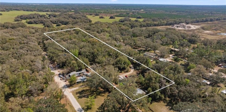 House in Spring Hill, Florida 2 bedrooms, 190.26 sq.m. № 2234987