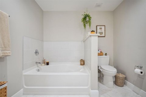 Купить кондоминиум в Монверде, Флорида 5 комнат, 130.25м2, № 2147440 - фото 29