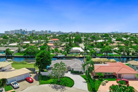 Снять в аренду виллу или дом в Форт-Лодердейл, Флорида 4 спальни, 222.97м2, № 1930501 - фото 27