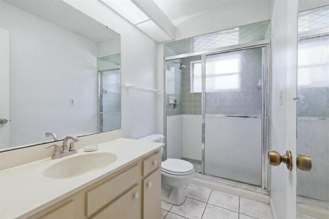 Condominio en venta en Sarasota, Florida, 2 dormitorios, 89.74 m2 № 2222691 - foto 17