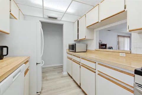 Condominio en venta en Sarasota, Florida, 2 dormitorios, 89.74 m2 № 2222691 - foto 14