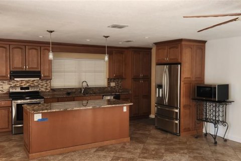 Villa ou maison à vendre à Maitland, Floride: 4 chambres, 209.87 m2 № 2415481 - photo 3