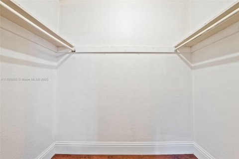 Casa en venta en Pembroke Pines, Florida, 3 dormitorios, 156.45 m2 № 1880162 - foto 14