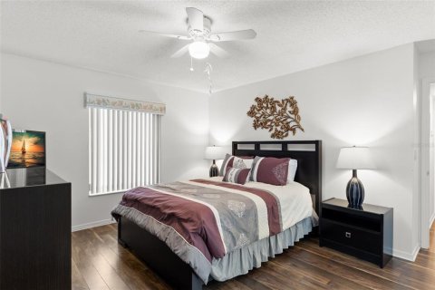 Condo in Palm Harbor, Florida, 2 bedrooms  № 1793418 - photo 13