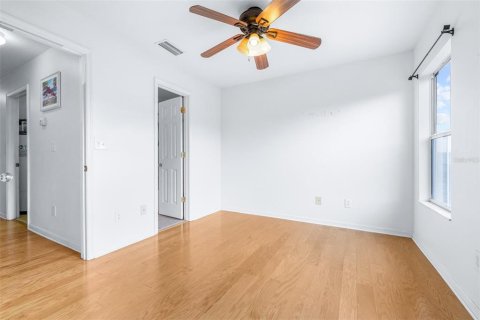 Adosado en venta en Tampa, Florida, 2 dormitorios, 111.48 m2 № 2360993 - foto 29