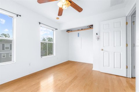 Adosado en venta en Tampa, Florida, 2 dormitorios, 111.48 m2 № 2360993 - foto 30