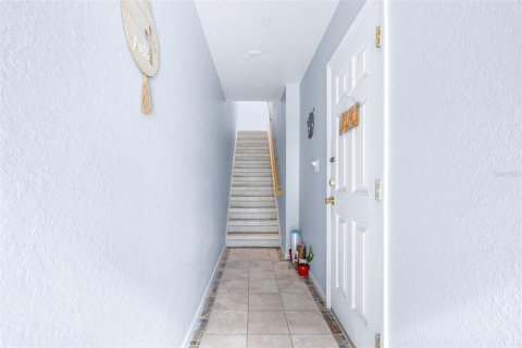 Adosado en venta en Tampa, Florida, 2 dormitorios, 111.48 m2 № 2360993 - foto 3