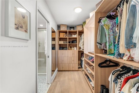 Купить виллу или дом в Холливуд, Флорида 3 спальни, 211.72м2, № 1968705 - фото 19