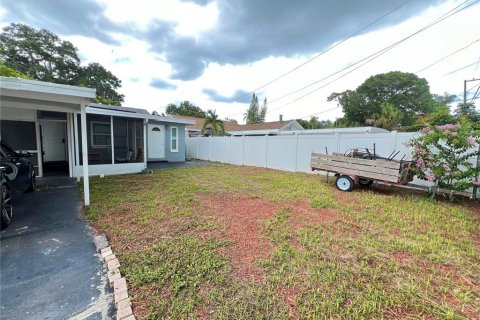 Appartement à louer à Saint Petersburg, Floride: 1 chambre, 60.39 m2 № 2204393 - photo 2