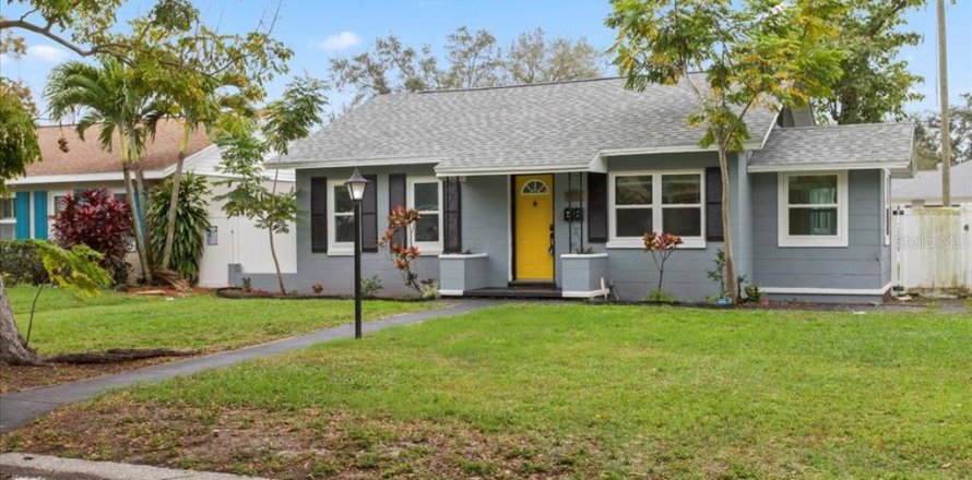 Appartement à Saint Petersburg, Floride 1 chambre, 60.39 m2 № 2204393