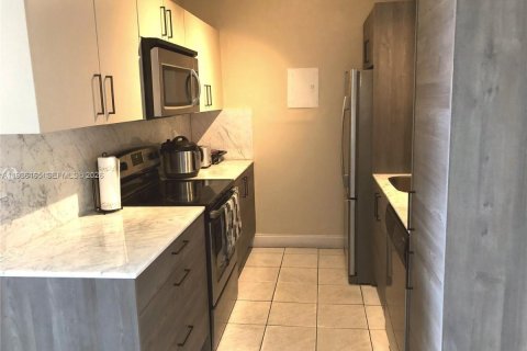 Copropriété à louer à Miami, Floride: 2 chambres, 79.15 m2 № 1996640 - photo 8