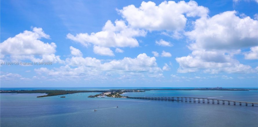 Condo à Miami, Floride, 1 chambre  № 1920949