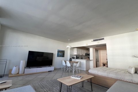 Condo in Miami Beach, Florida  № 1973374 - photo 10