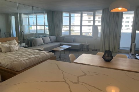 Condo in Miami Beach, Florida  № 1973374 - photo 25