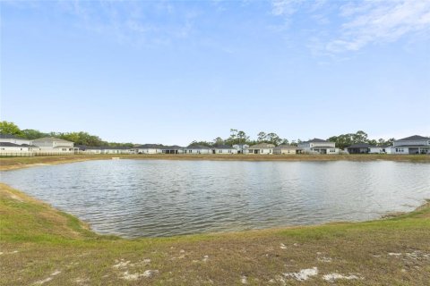 Casa en venta en Titusville, Florida, 5 dormitorios, 327.95 m2 № 1662377 - foto 8