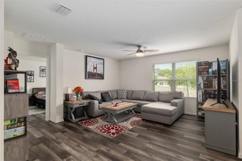 House in Alachua, Florida 4 bedrooms, 164.72 sq.m. № 1678270 - photo 11
