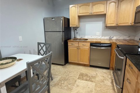 Снять в аренду кондоминиум в Авентура, Флорида 1 спальня, 99.03м2, № 2006686 - фото 2