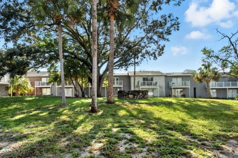 Condo in Winter Park, Florida, 2 bedrooms  № 1873979 - photo 27