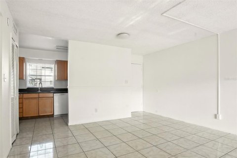 Condo in Winter Park, Florida, 2 bedrooms  № 1873979 - photo 7