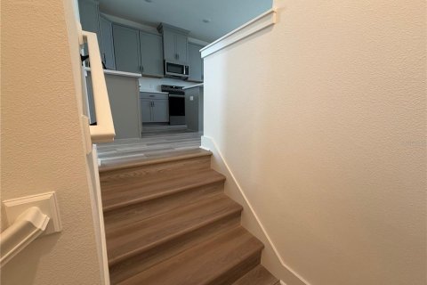 Touwnhouse à louer à Winter Garden, Floride: 4 chambres, 174.75 m2 № 2416907 - photo 6