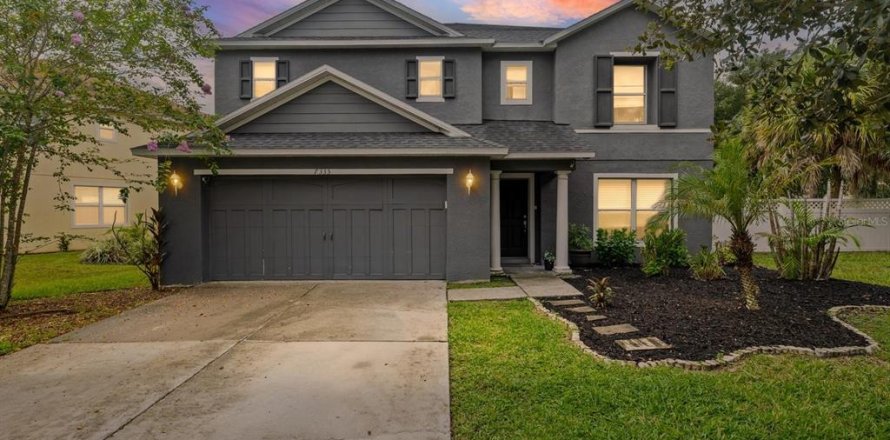 Villa ou maison à Wesley Chapel, Floride 5 chambres, 285.58 m2 № 2356346