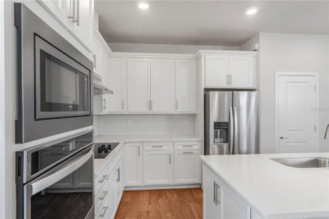 Casa en venta en Orlando, Florida, 4 dormitorios, 190.91 m2 № 2101246 - foto 10