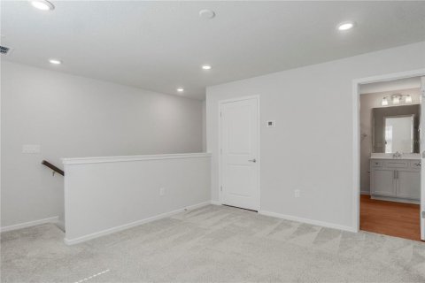 Casa en venta en Orlando, Florida, 4 dormitorios, 190.91 m2 № 2101246 - foto 21