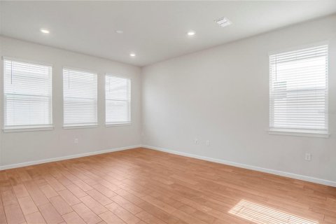 Casa en venta en Orlando, Florida, 4 dormitorios, 190.91 m2 № 2101246 - foto 7