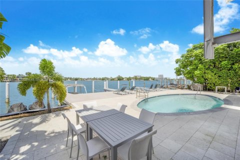Condominio en venta en Miami Beach, Florida, 3 dormitorios, 133.78 m2 № 1936960 - foto 7