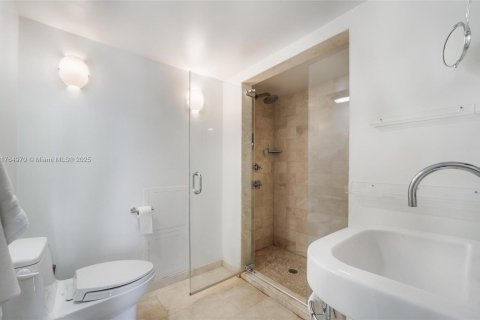 Condominio en venta en Miami Beach, Florida, 3 dormitorios, 133.78 m2 № 1936960 - foto 13