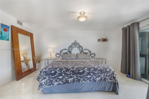 Condominio en venta en Miami Beach, Florida, 3 dormitorios, 133.78 m2 № 1936960 - foto 6