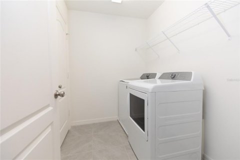Casa en venta en Winter Haven, Florida, 4 dormitorios, 284.1 m2 № 2144613 - foto 20