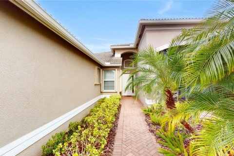 House in Wimauma, Florida 3 bedrooms, 163.88 sq.m. № 1569605 - photo 3