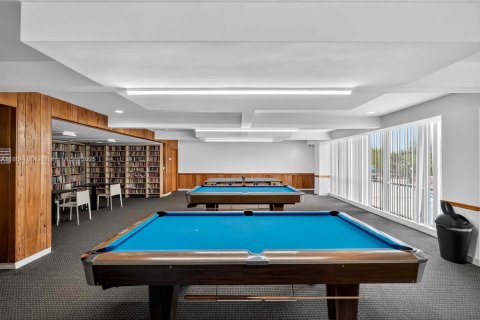 Copropriété à vendre à Hallandale Beach, Floride: 1 chambre, 76.92 m2 № 1898036 - photo 12