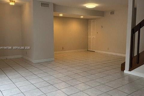 Townhouse in Hollywood, Florida 3 bedrooms, 152.36 sq.m. № 2003837 - photo 6