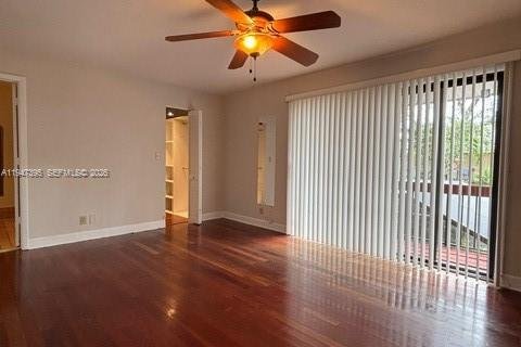 Townhouse in Hollywood, Florida 3 bedrooms, 152.36 sq.m. № 2003837 - photo 7