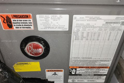 Снять в аренду виллу или дом в Майами, Флорида 2 спальни, 69.68м2, № 1992109 - фото 18