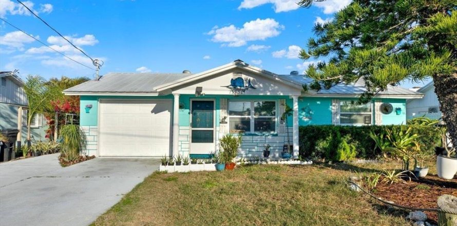 House in Hudson, Florida 3 bedrooms, 103.31 sq.m. № 1798408