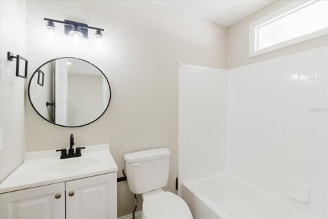 Commercial property in Lakeland, Florida 6 bedrooms, 211.35 sq.m. № 2112819 - photo 21