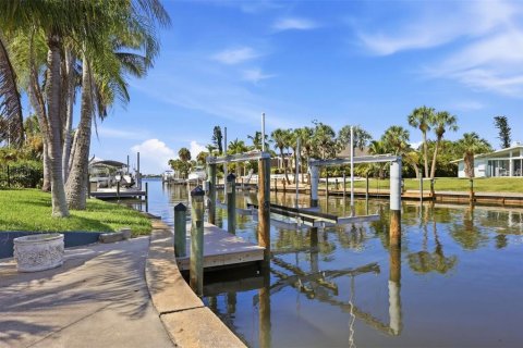 Villa ou maison à vendre à Placida, Floride: 2 chambres, 304.35 m2 № 2395573 - photo 30
