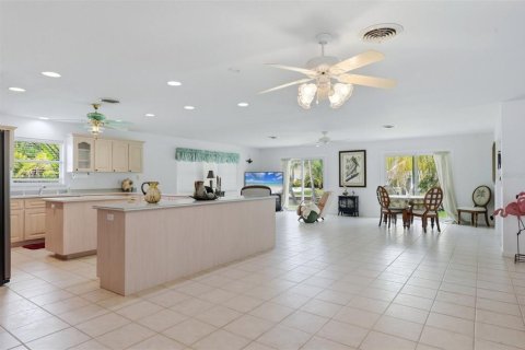 Villa ou maison à vendre à Placida, Floride: 2 chambres, 304.35 m2 № 2395573 - photo 9