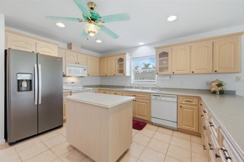 Villa ou maison à vendre à Placida, Floride: 2 chambres, 304.35 m2 № 2395573 - photo 11