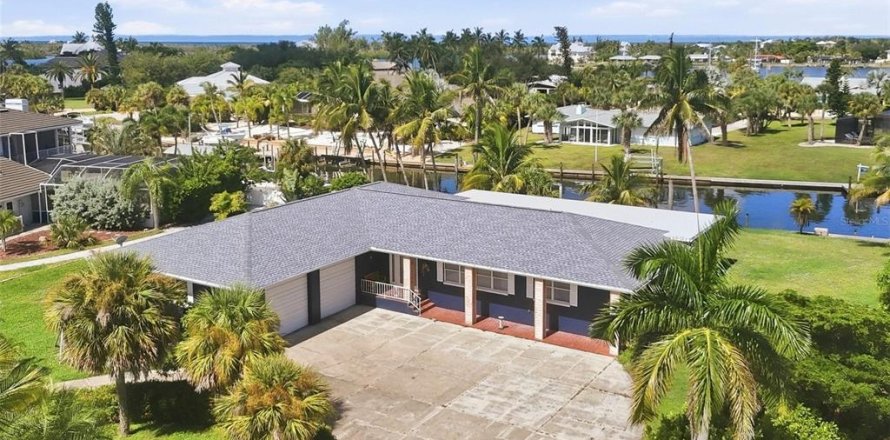 Villa ou maison à Placida, Floride 2 chambres, 304.35 m2 № 2395573