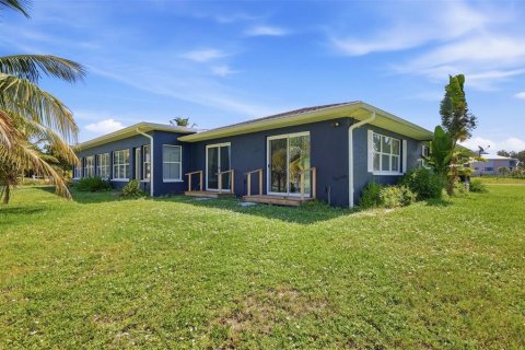 Villa ou maison à vendre à Placida, Floride: 2 chambres, 304.35 m2 № 2395573 - photo 28