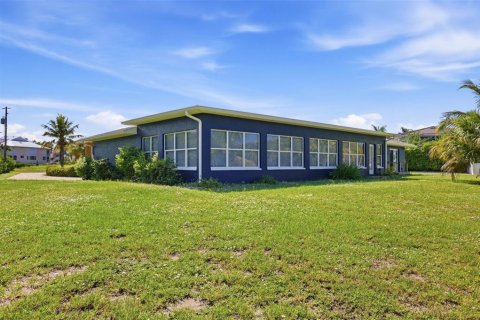 Villa ou maison à vendre à Placida, Floride: 2 chambres, 304.35 m2 № 2395573 - photo 27